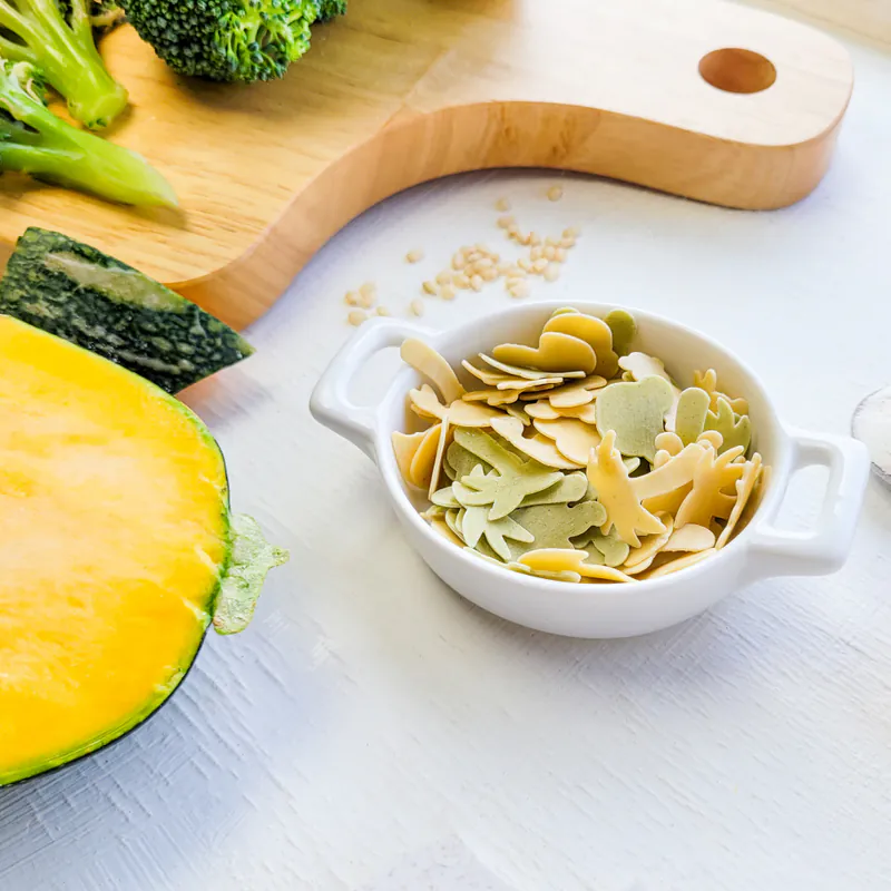 幸福米寶-鮮蔬片片麵 90g │ 寶寶麵‧造型麵 幸福米寶-鮮蔬片片麵 90g │ 寶寶麵‧造型麵